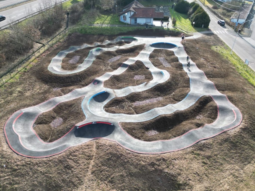 pumptrack utilisée par habitants équipement communal