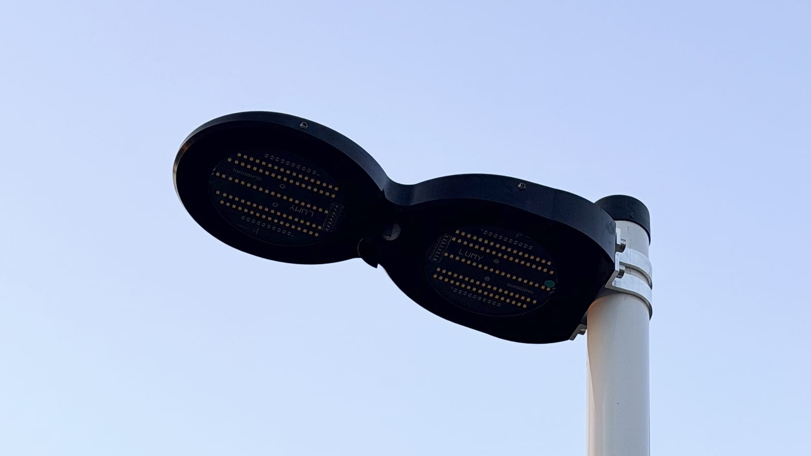 passage piéton lumineux solaire avec détection de mouvement Lumy Guardian
