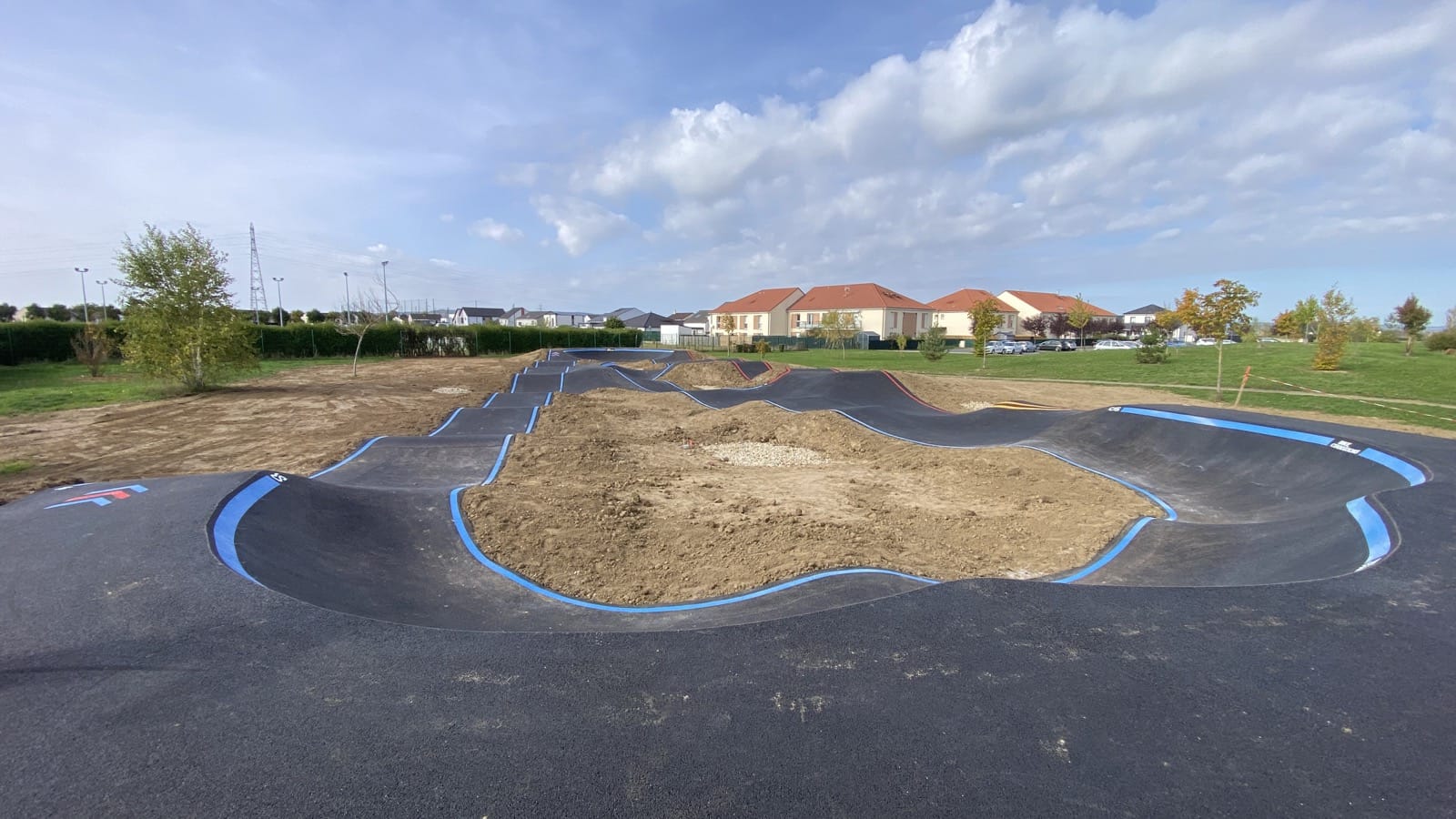 Pumptrack de Bousse (57) - Réalisation C2 MARQUAGE