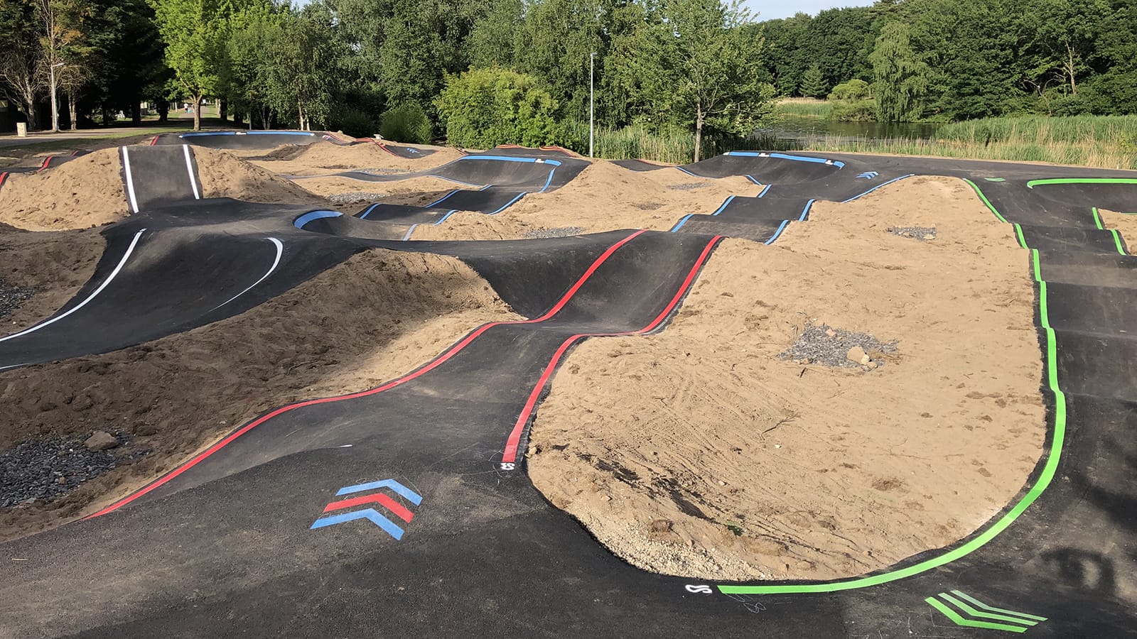 Pumptrack de Creutzwald (57) - Réalisation C2 MARQUAGE