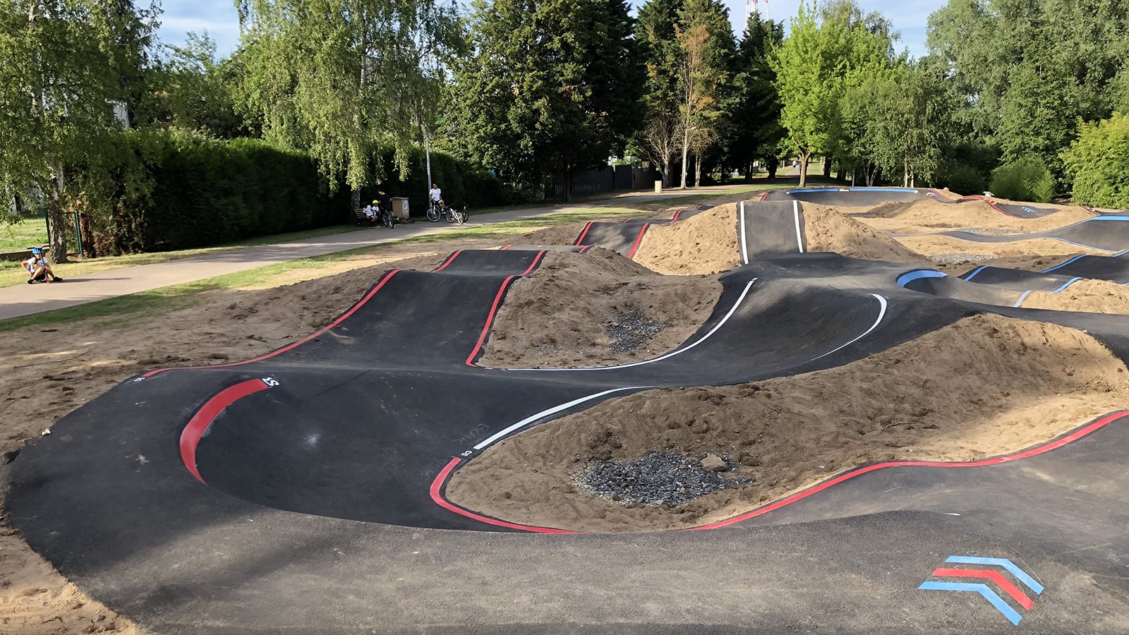 Pumptrack de Creutzwald (57) - Réalisation C2 MARQUAGE