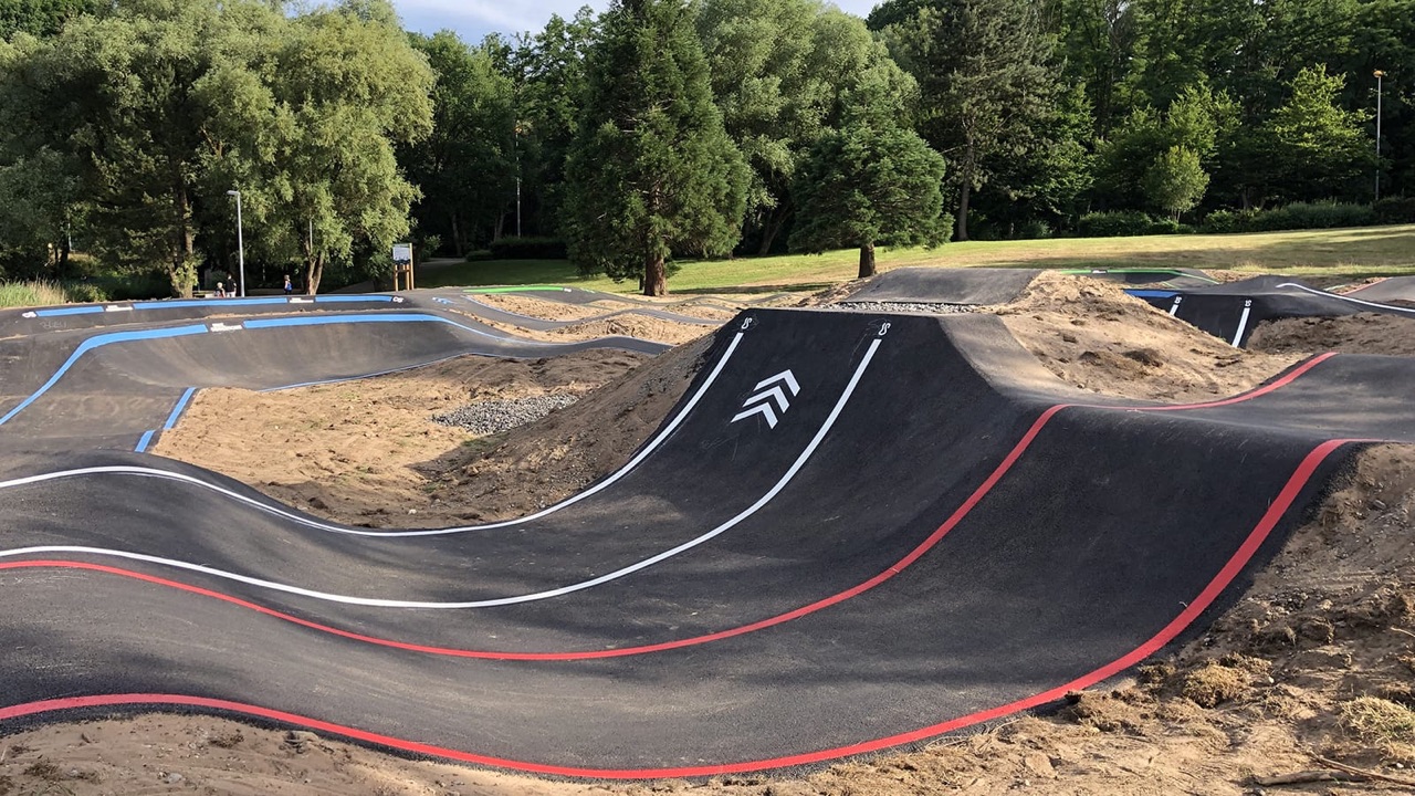 Pumptrack de Creutzwald (57) - Réalisation C2 MARQUAGE