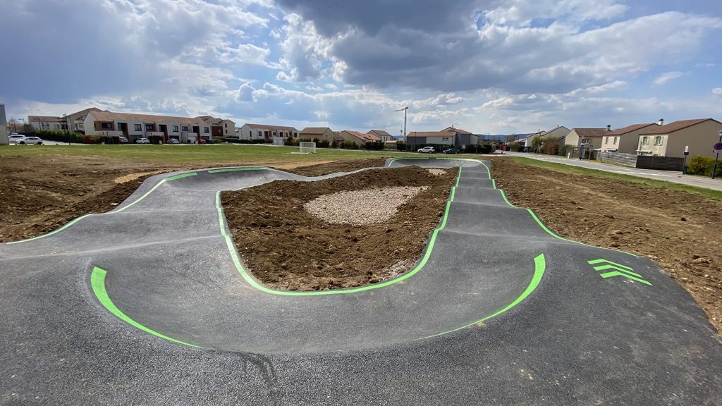 Pumptrack de Ennery (57) - Réalisation C2 MARQUAGE