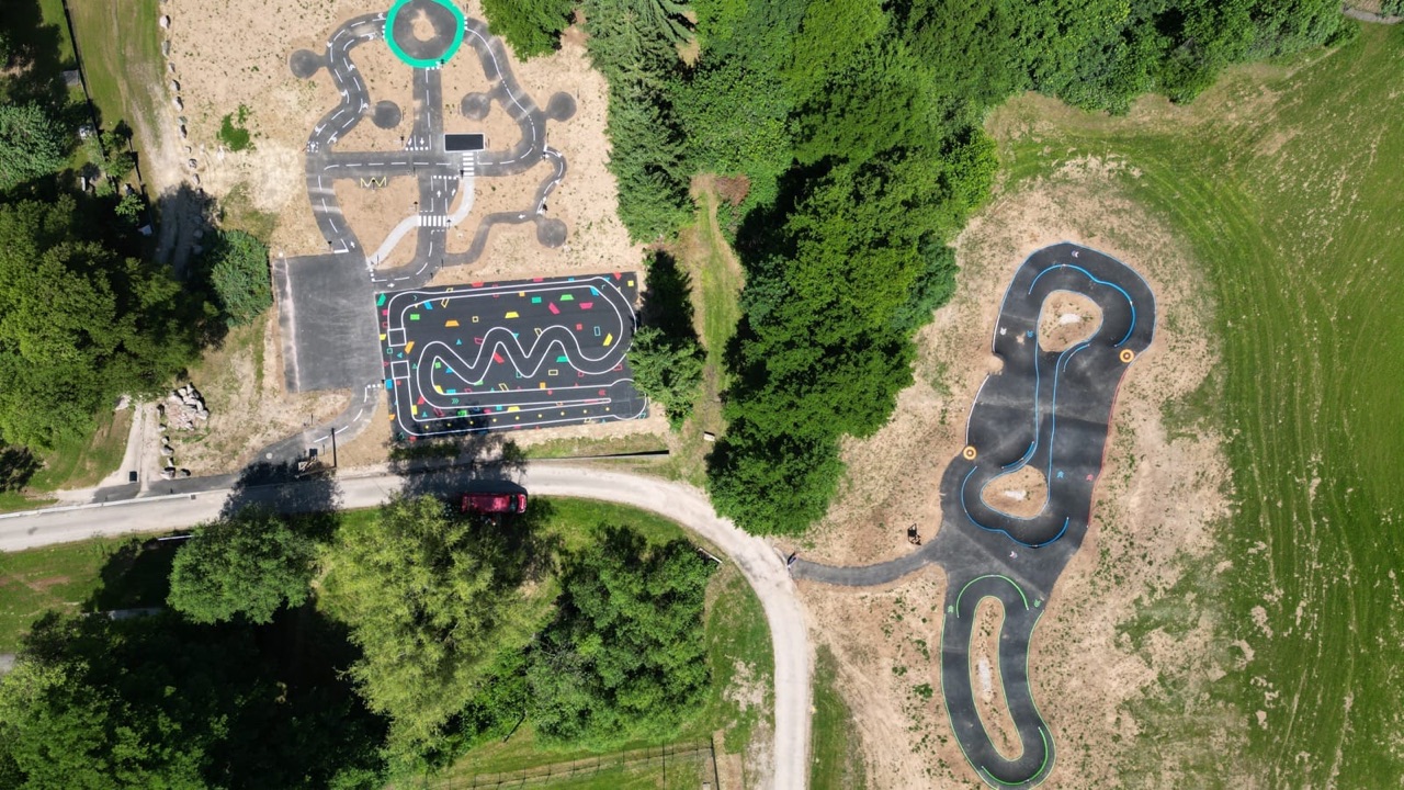 Pumptrack de Épinal (88) - Réalisation C2 MARQUAGE
