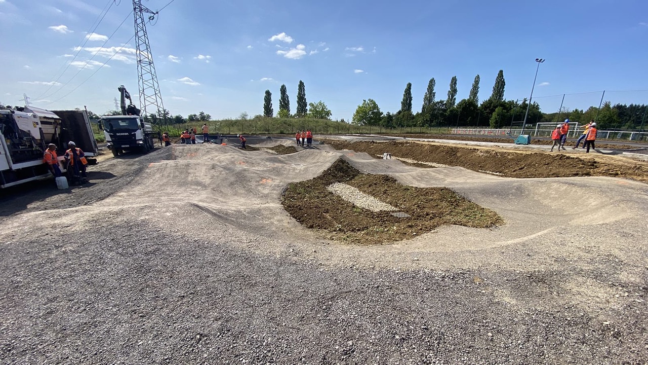 Pumptrack de Fontoy (57) - Réalisation C2 MARQUAGE