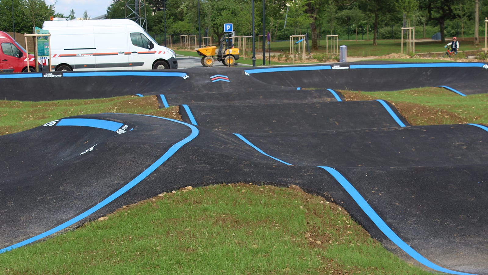 Pumptrack de Illange (57) - Réalisation C2 MARQUAGE