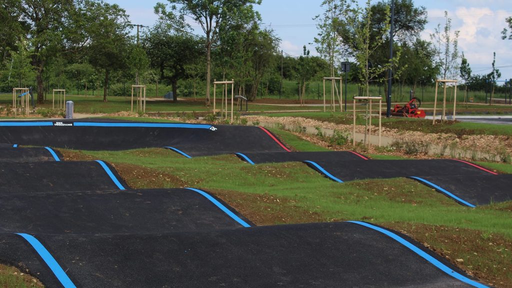 Pumptrack de Illange (57) - Réalisation C2 MARQUAGE