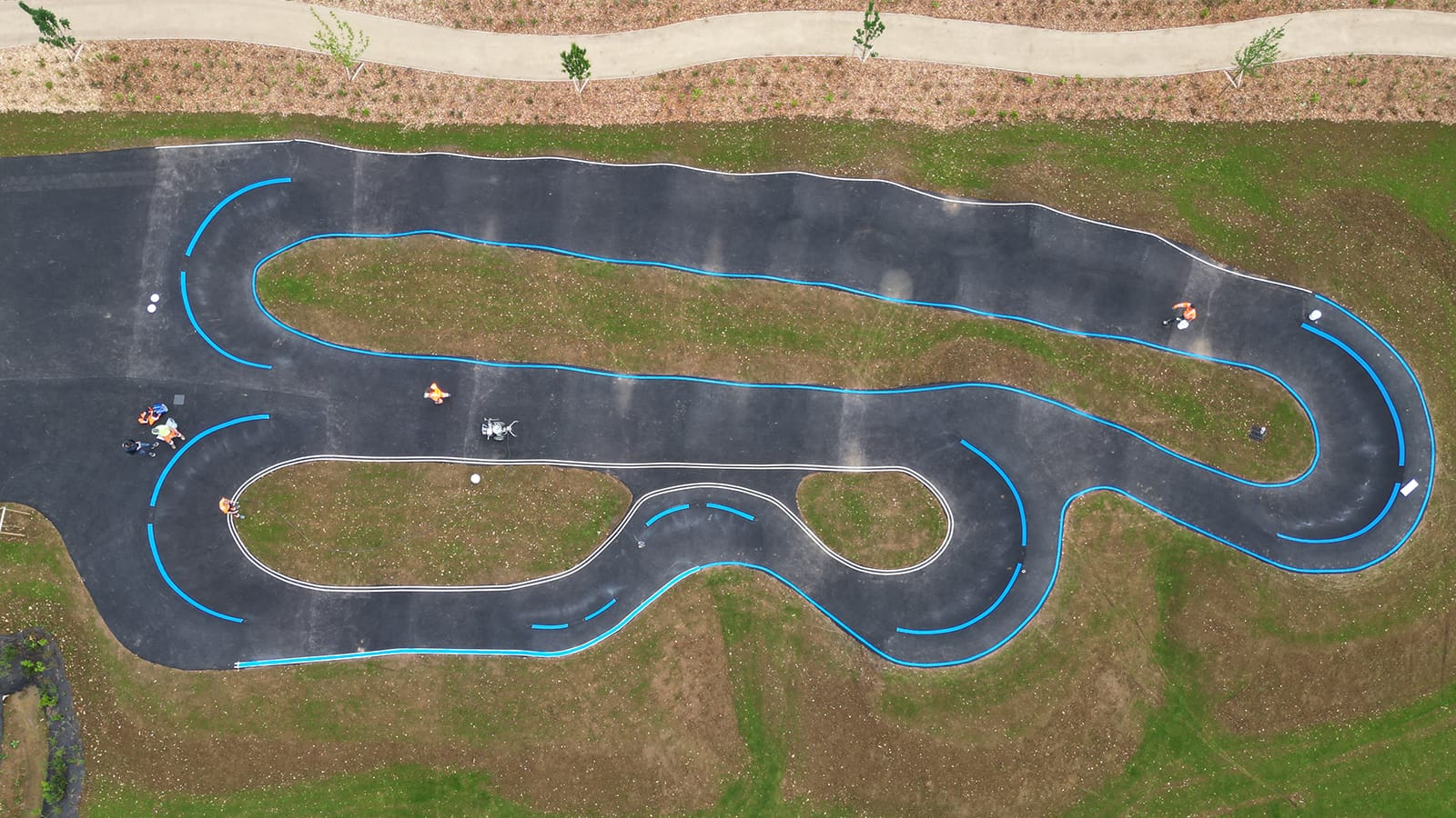 Vue aérienne de la pumptrack de Illange (57) - Réalisation C2 MARQUAGE