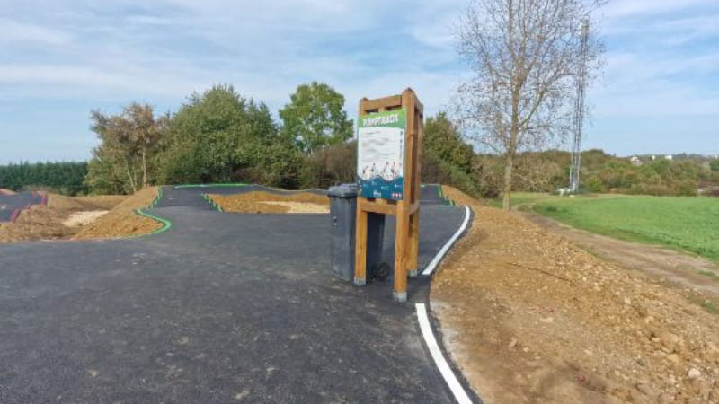 Pumptrack de Mexy (54) - Réalisation C2 MARQUAGE