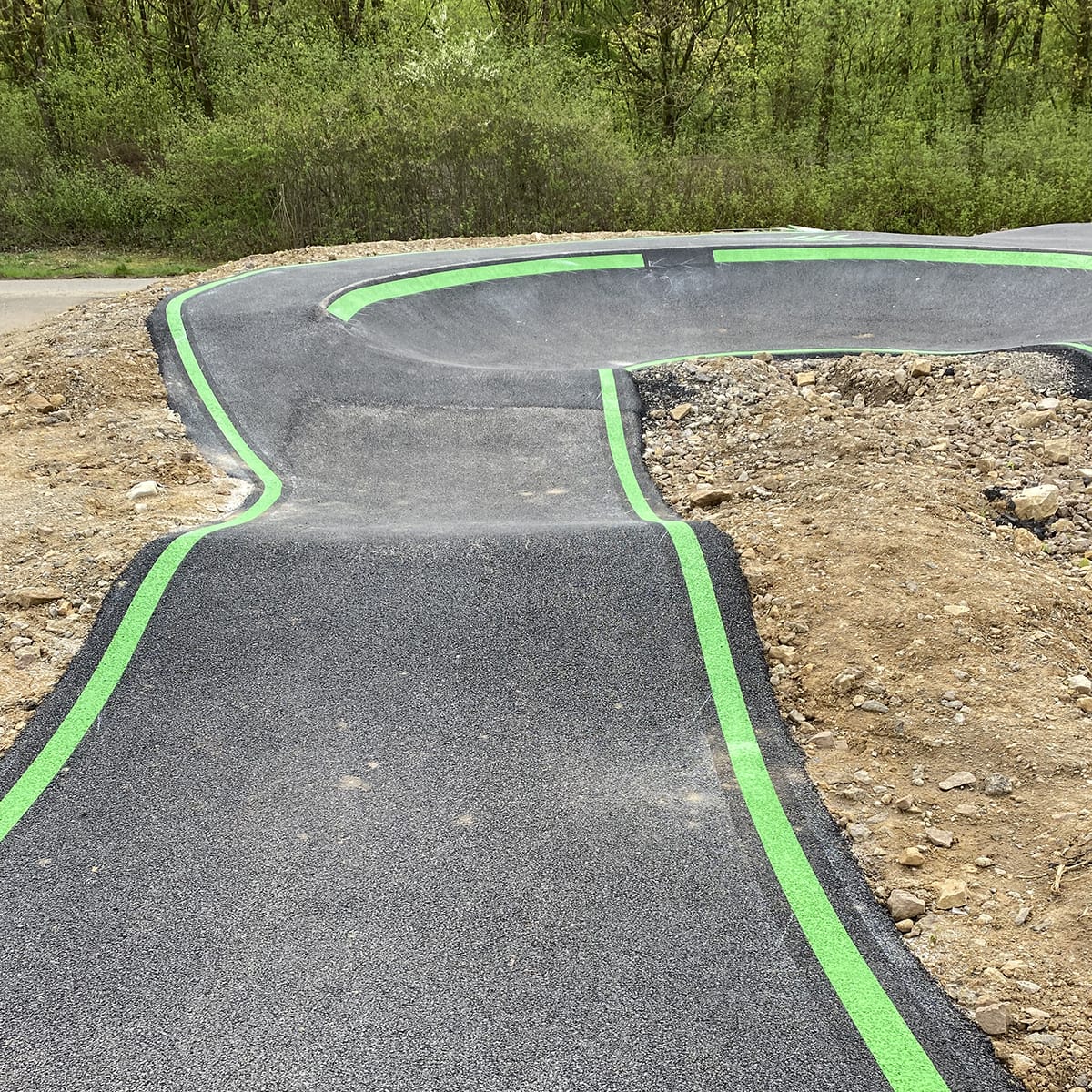 Pumptrack de Saulnes (54) - Réalisation C2 MARQUAGE