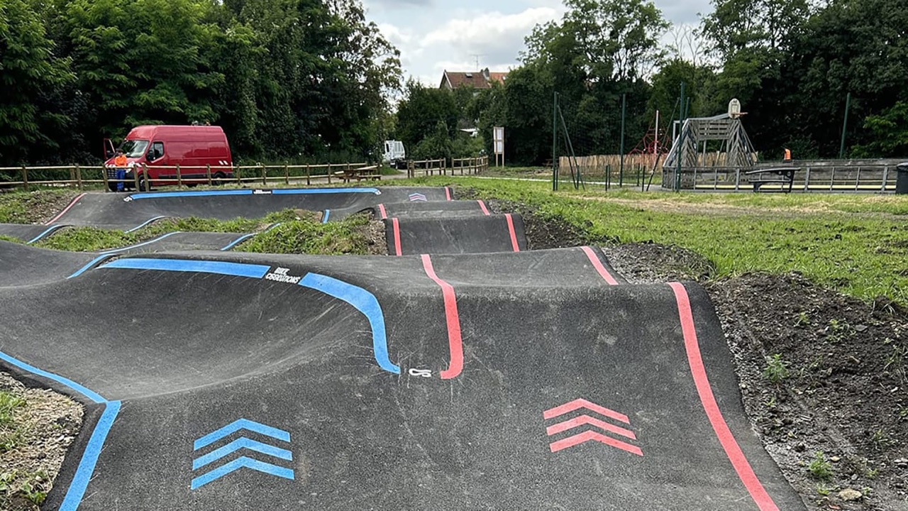 Pumptrack de Trieux (54) - Réalisation C2 MARQUAGE